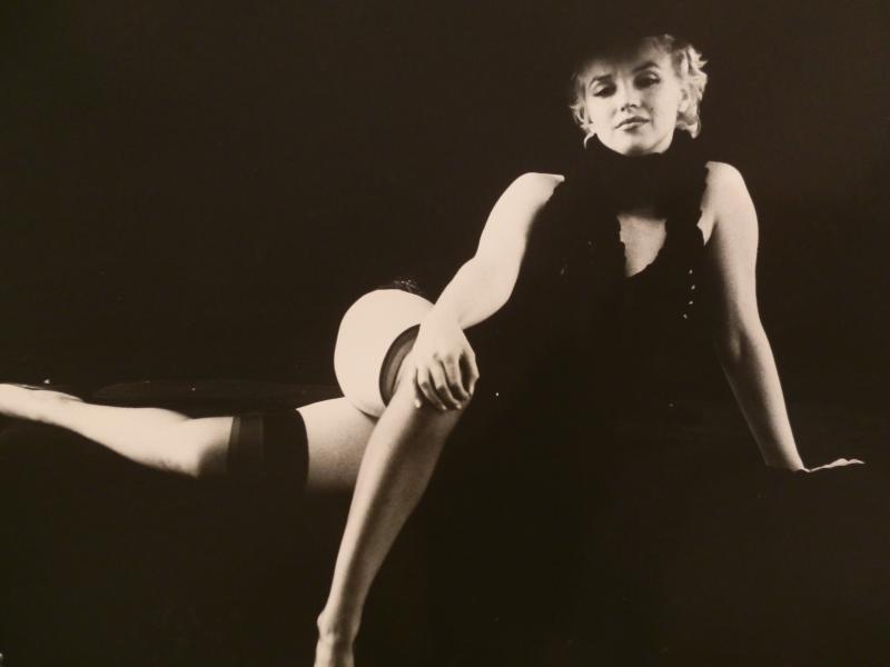 Marilyn Monroe The Black Sitting 1953 Photograph #6